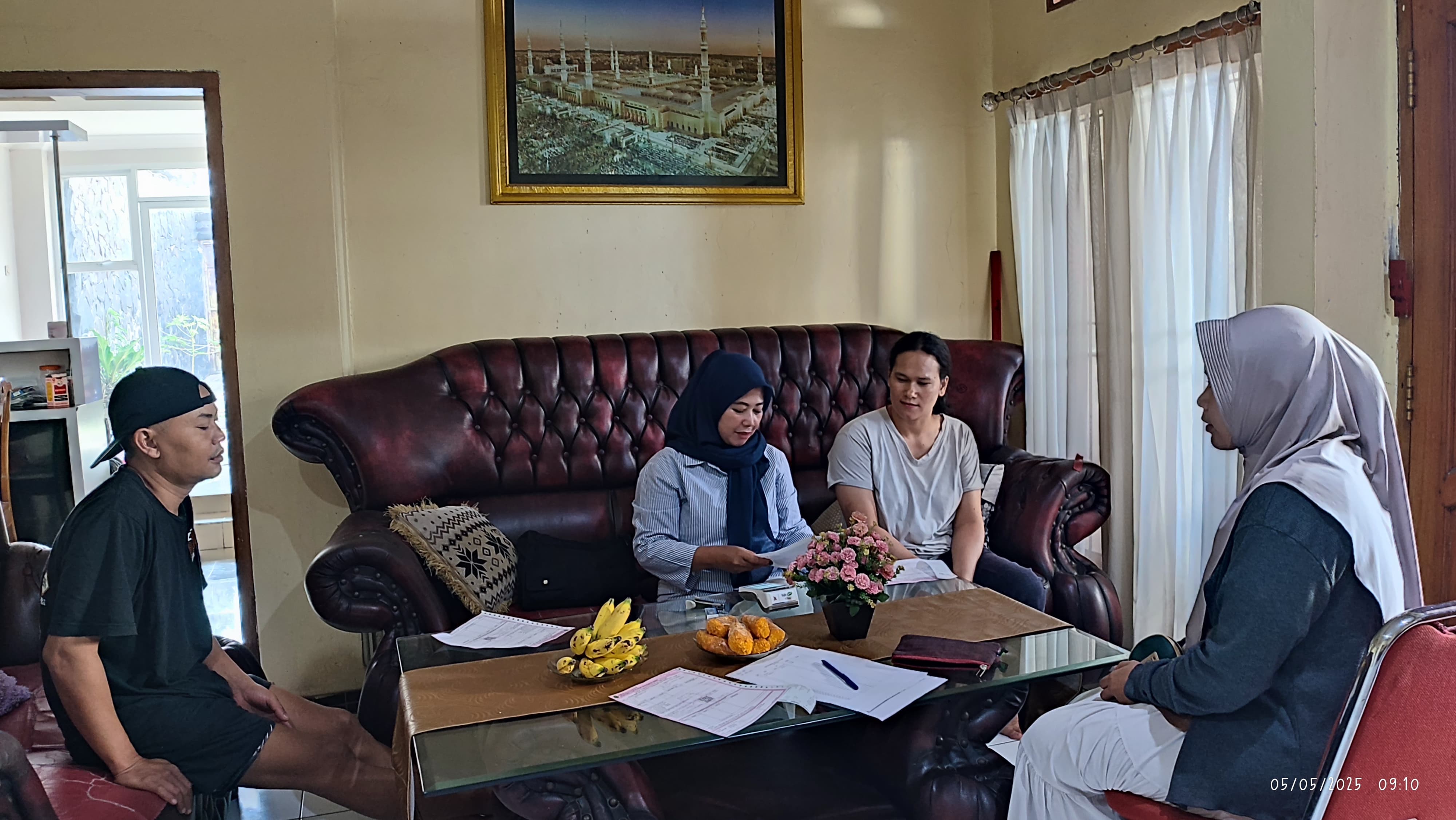 Perpustakaan Kelurahan Cisarua dan Bank BJB Sukabumi Berikan Layanan Laku Pandai, Warga Cisarua Tertib Bayar PBB